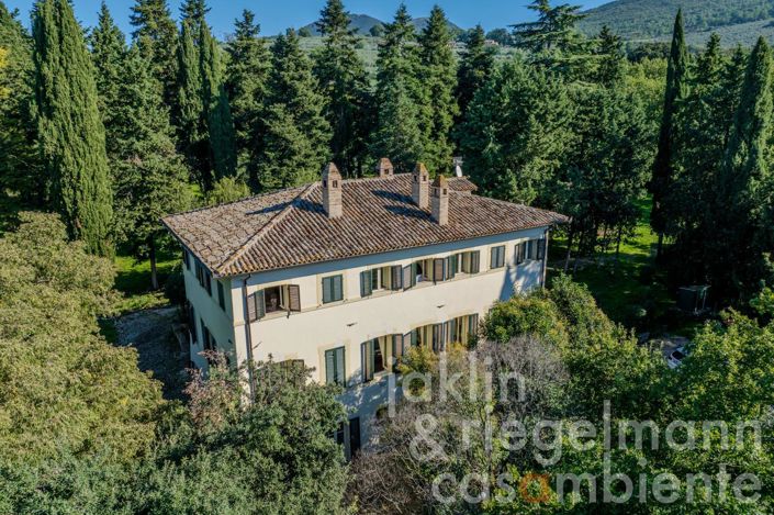 Image No.1-6 Bed Country House for sale