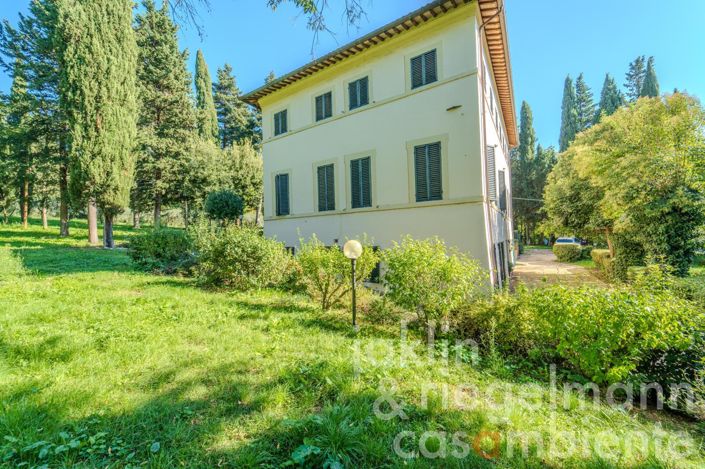 Image No.12-6 Bed Country House for sale