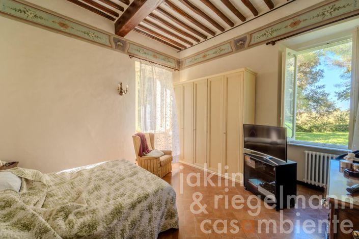 Image No.27-6 Bed Country House for sale