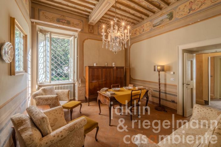 Image No.31-6 Bed Country House for sale