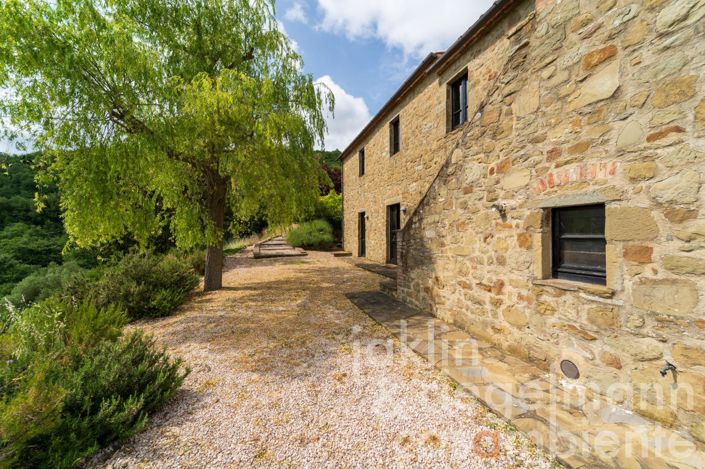 Image No.20-3 Bed Country House for sale