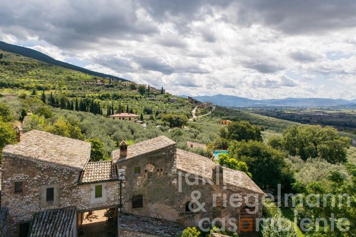 Image No.14-8 Bed Country House for sale