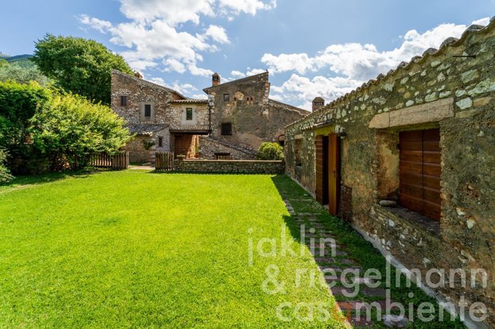 Image No.36-8 Bed Country House for sale