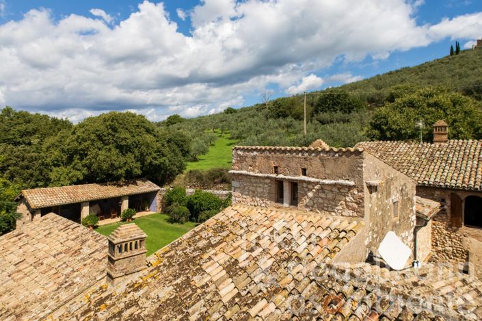 Image No.9-8 Bed Country House for sale