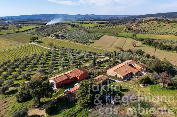 Image No.10-9 Bed Farmhouse for sale