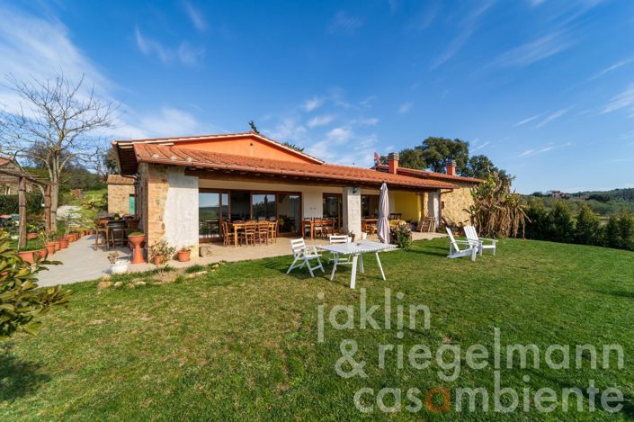 Image No.20-9 Bed Farmhouse for sale