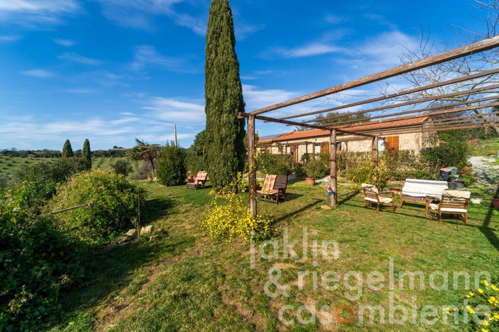 Image No.30-9 Bed Farmhouse for sale