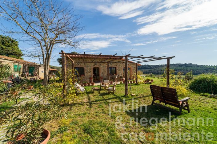 Image No.31-9 Bed Farmhouse for sale