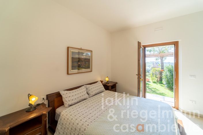 Image No.48-9 Bed Farmhouse for sale