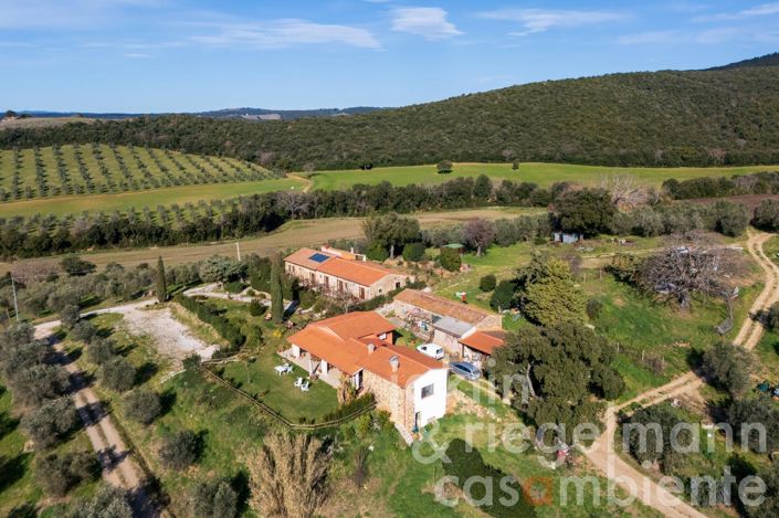 Image No.9-9 Bed Farmhouse for sale