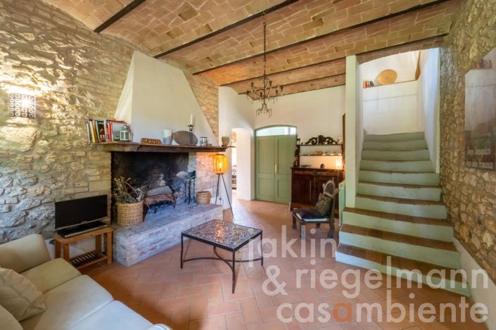 Image No.20-5 Bed Country House for sale