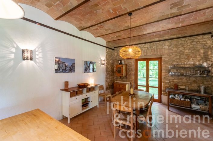 Image No.23-5 Bed Country House for sale