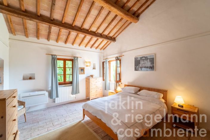 Image No.30-5 Bed Country House for sale