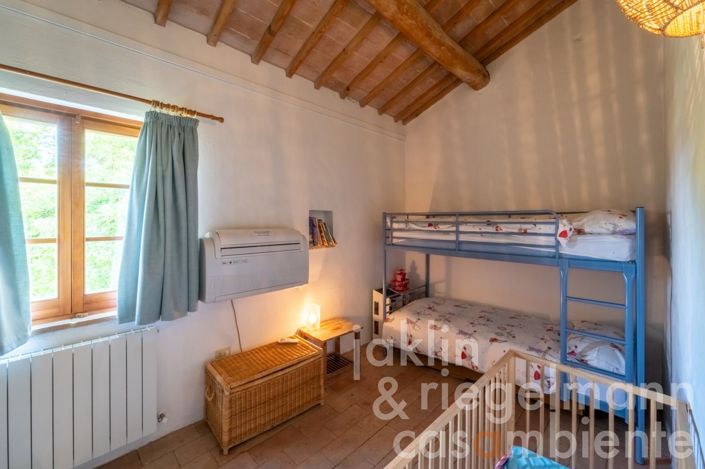 Image No.35-5 Bed Country House for sale