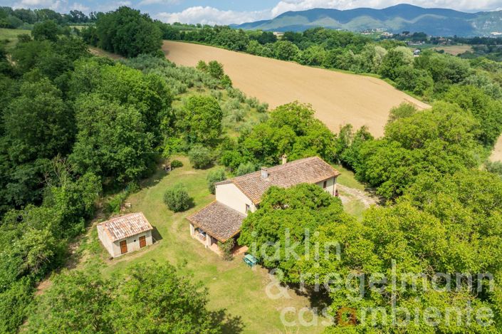 Image No.8-5 Bed Country House for sale