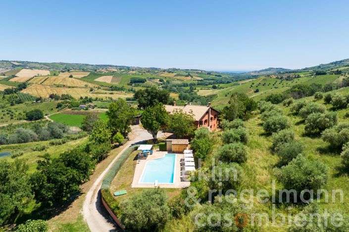 Image No.2-8 Bed Country House for sale