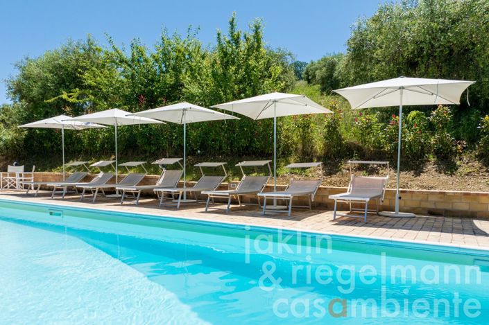 Image No.17-8 Bed Country House for sale