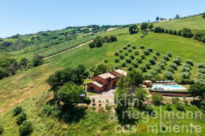 Image No.23-8 Bed Country House for sale