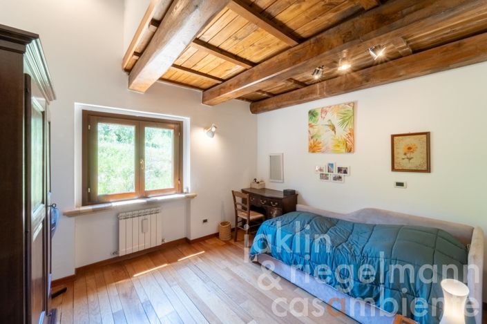 Image No.58-8 Bed Country House for sale