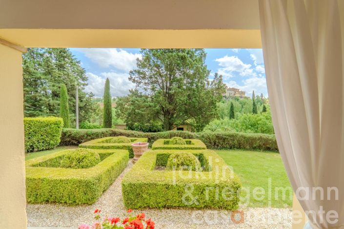 Image No.50-3 Bed Country House for sale