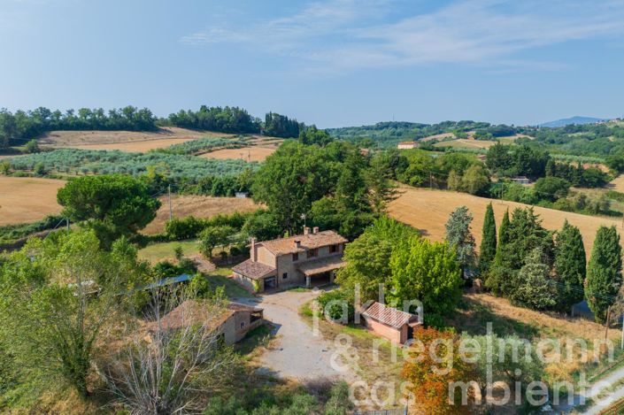 Image No.1-4 Bed Farmhouse for sale