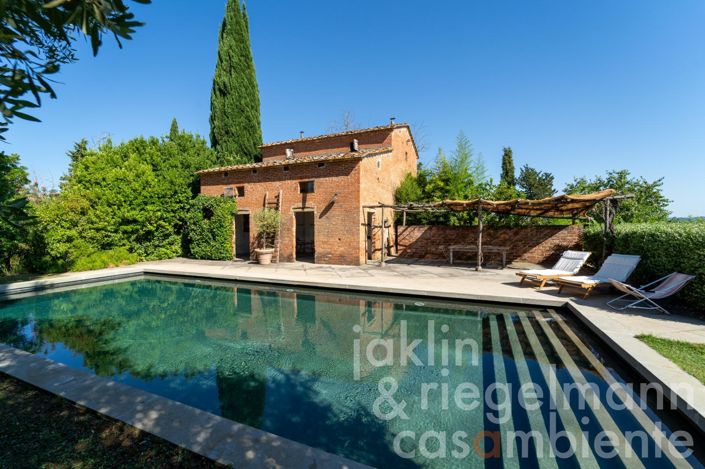 Image No.11-10 Bed Villa for sale