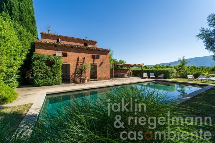 Image No.12-10 Bed Villa for sale