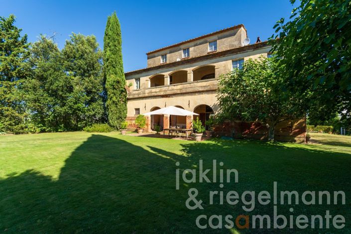 Image No.28-10 Bed Villa for sale