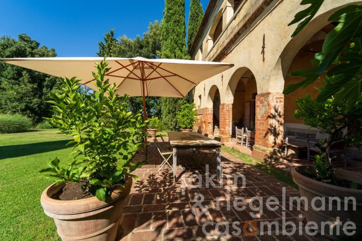 Image No.29-10 Bed Villa for sale