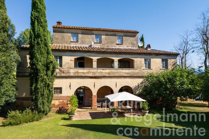 Image No.4-10 Bed Villa for sale