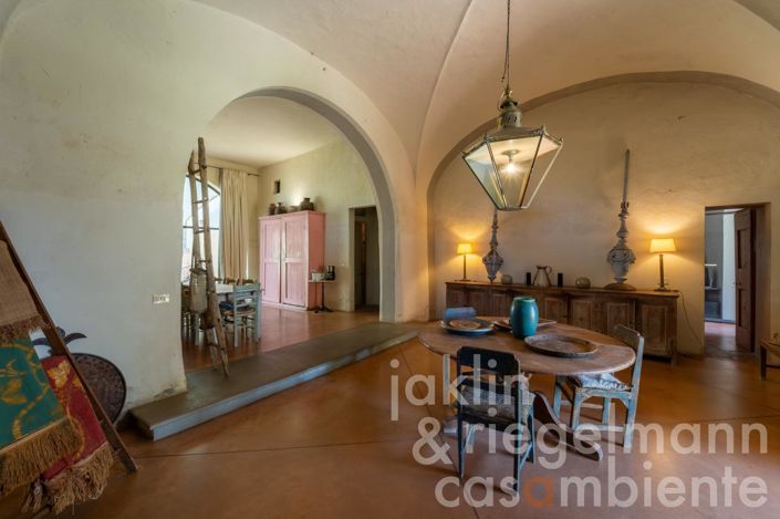 Image No.41-10 Bed Villa for sale