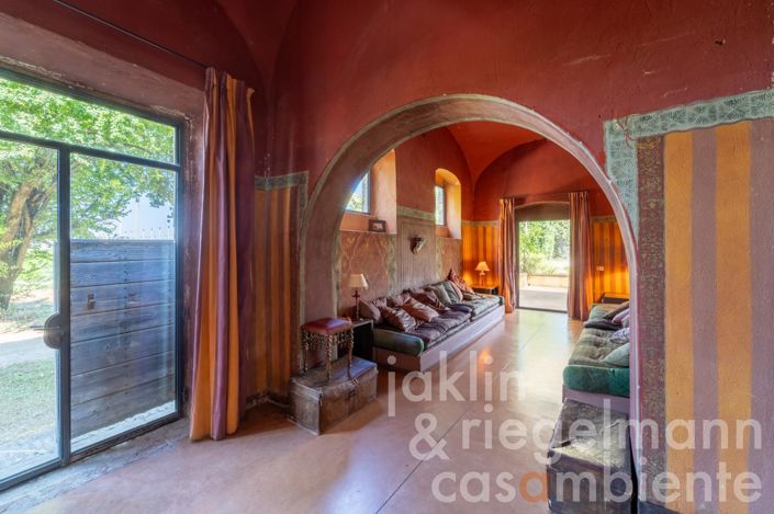 Image No.42-10 Bed Villa for sale
