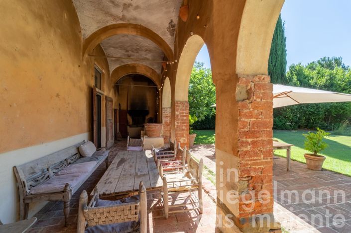 Image No.47-10 Bed Villa for sale