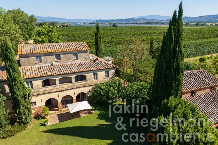 Image No.5-10 Bed Villa for sale