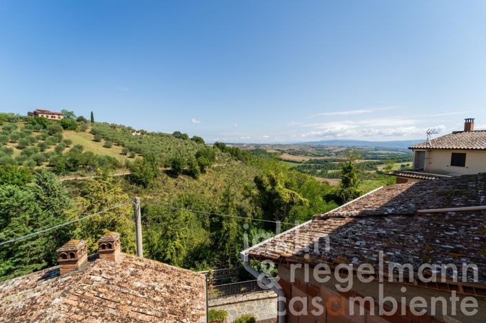 Image No.17-3 Bed Townhouse for sale