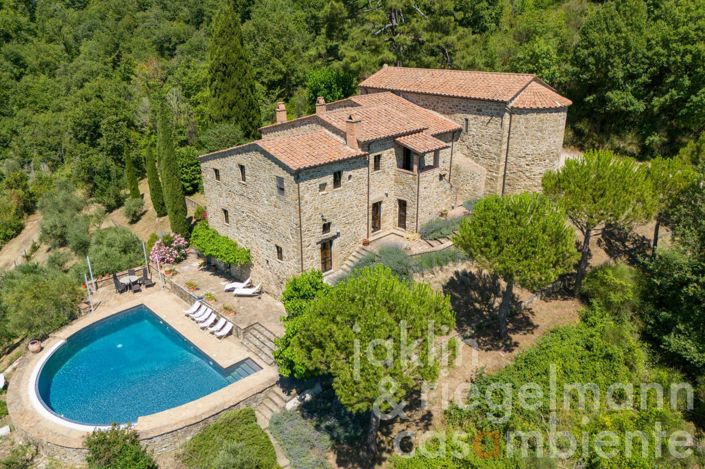 Image No.2-4 Bed Country House for sale