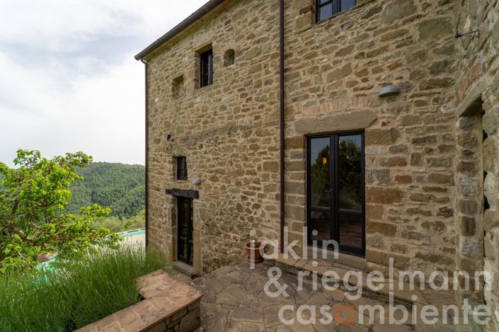 Image No.20-4 Bed Country House for sale