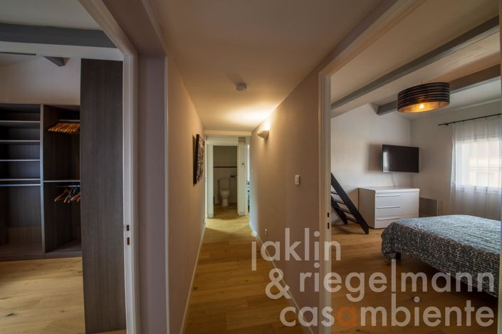 Image No.23-5 Bed Townhouse for sale