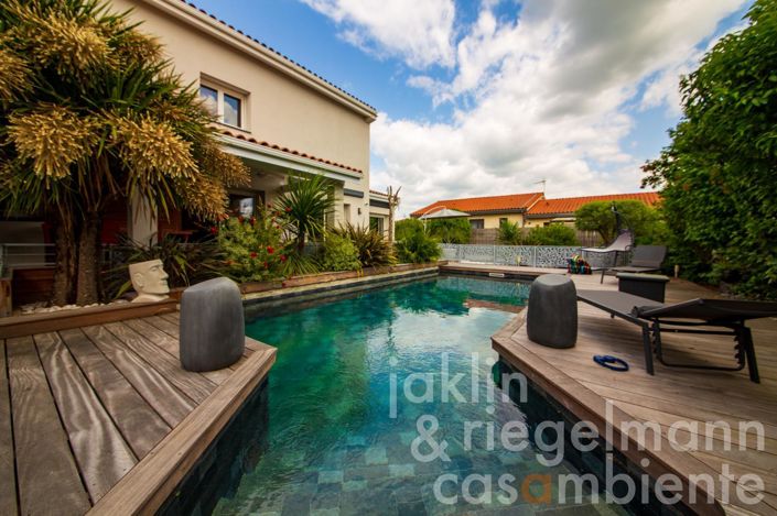 Image No.37-5 Bed Townhouse for sale