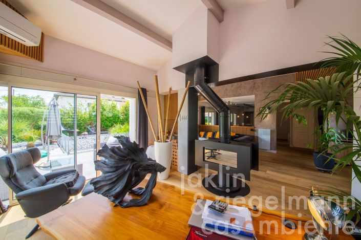 Image No.5-5 Bed Townhouse for sale