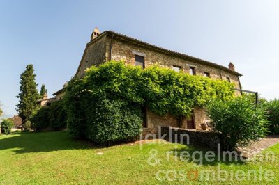 64c3e8c8a8236m649315