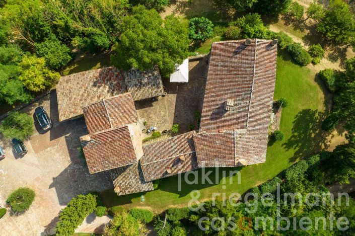 Image No.22-7 Bed Country House for sale