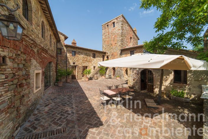 Image No.29-7 Bed Country House for sale