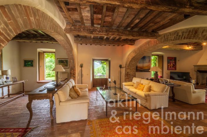 Image No.35-7 Bed Country House for sale