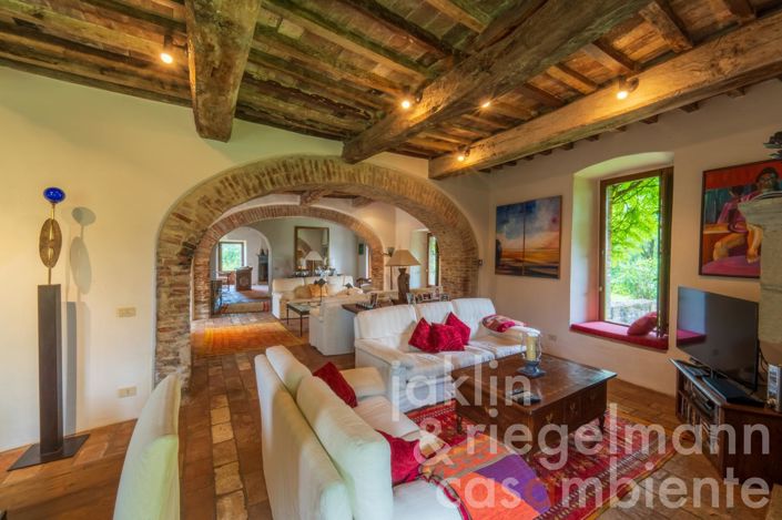 Image No.37-7 Bed Country House for sale