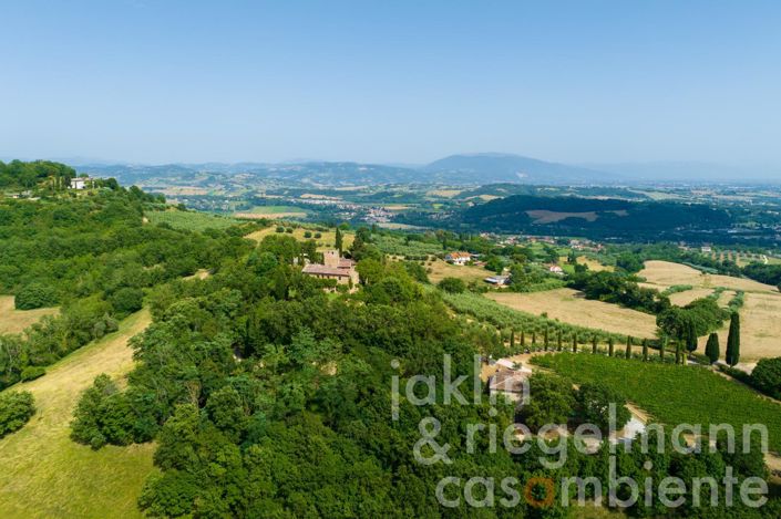 Image No.5-7 Bed Country House for sale