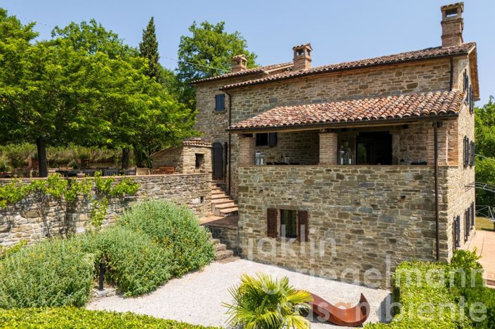 Image No.23-4 Bed Country House for sale