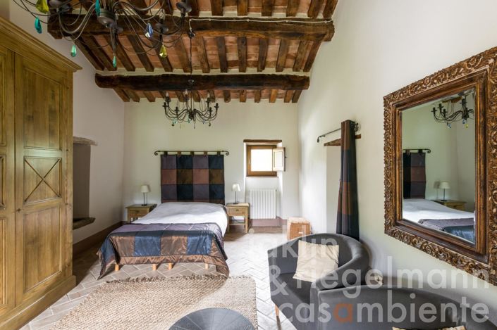 Image No.60-4 Bed Country House for sale