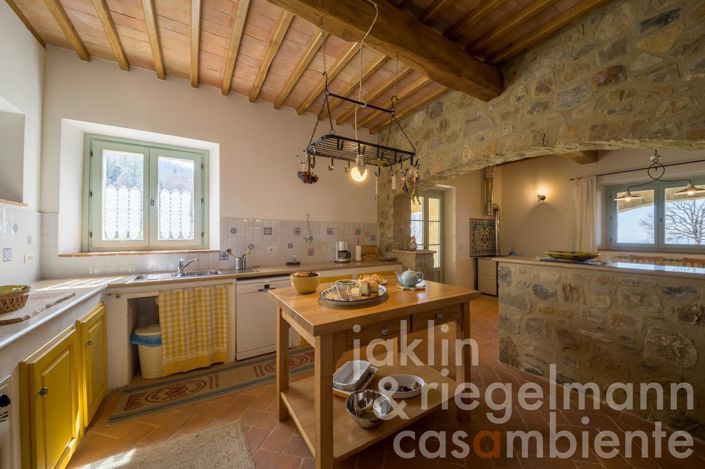 Image No.15-4 Bed Country House for sale