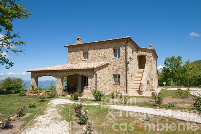 Image No.2-4 Bed Country House for sale